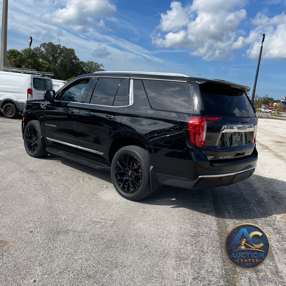 2022 GMC Yukon SLT