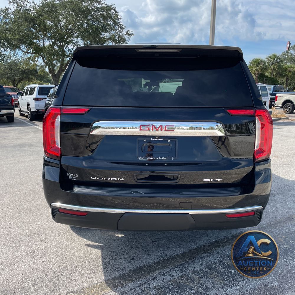 2022 GMC Yukon SLT