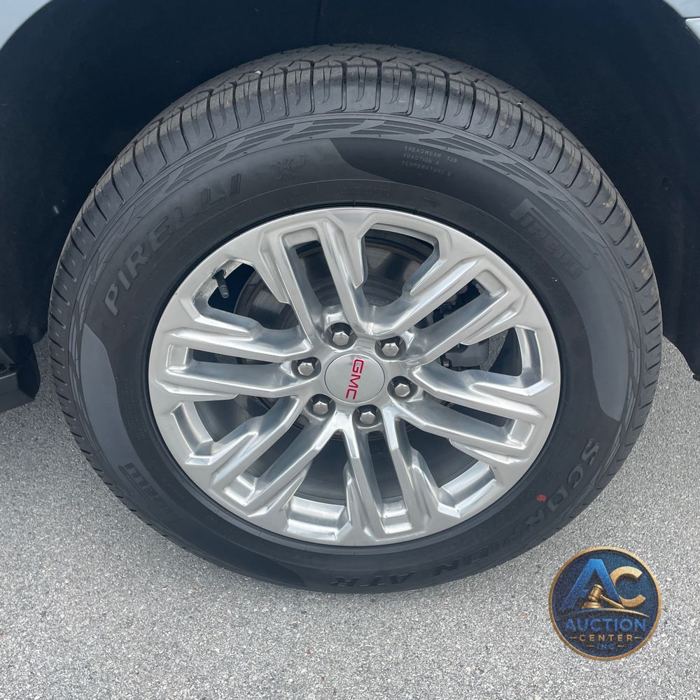 2022 GMC Yukon XL SLT