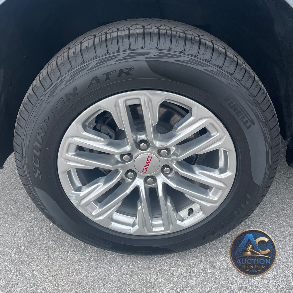 2022 GMC Yukon XL SLT
