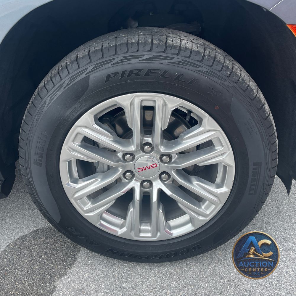 2022 GMC Yukon XL SLT