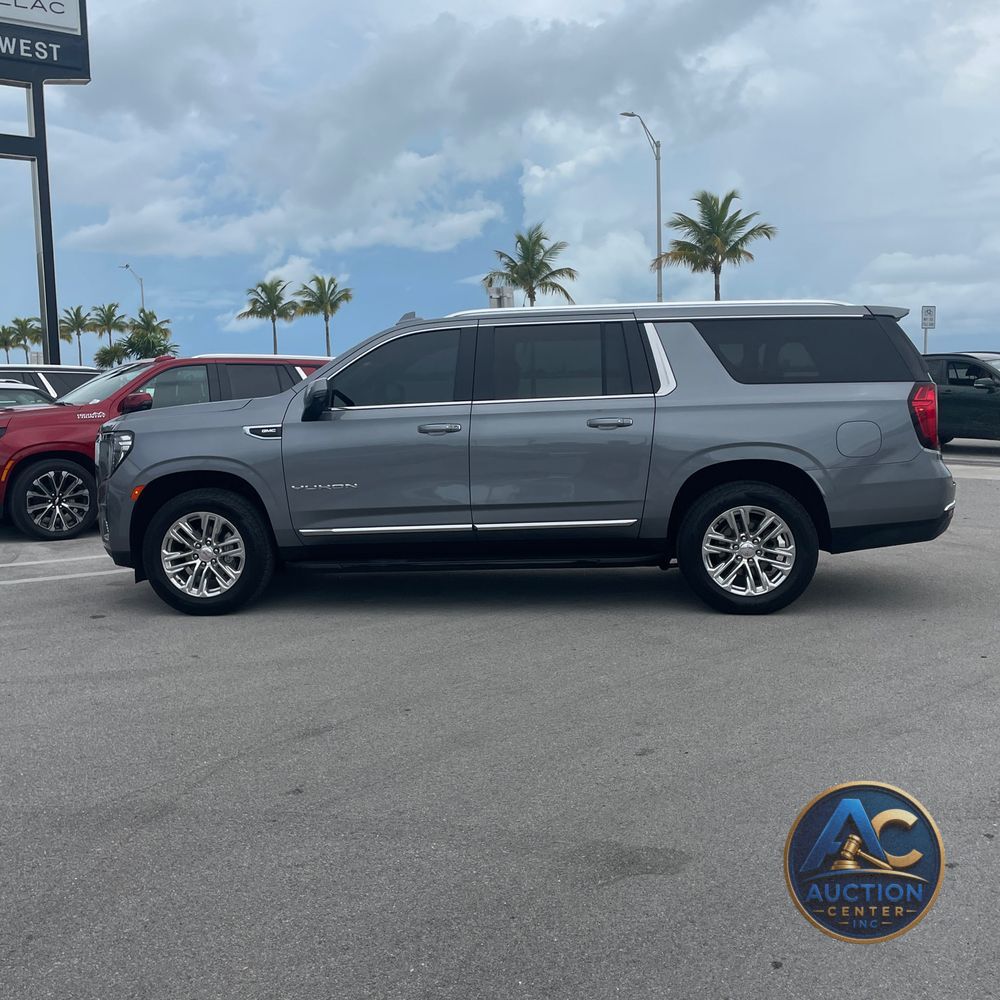 2022 GMC Yukon XL SLT
