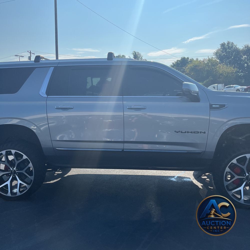 2023 GMC Yukon XL SLT