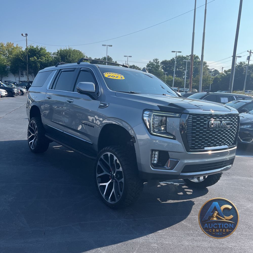 2023 GMC Yukon XL SLT