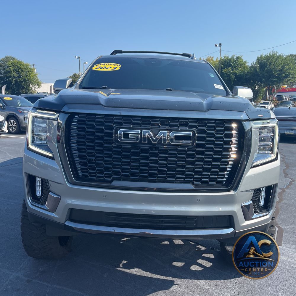 2023 GMC Yukon XL SLT