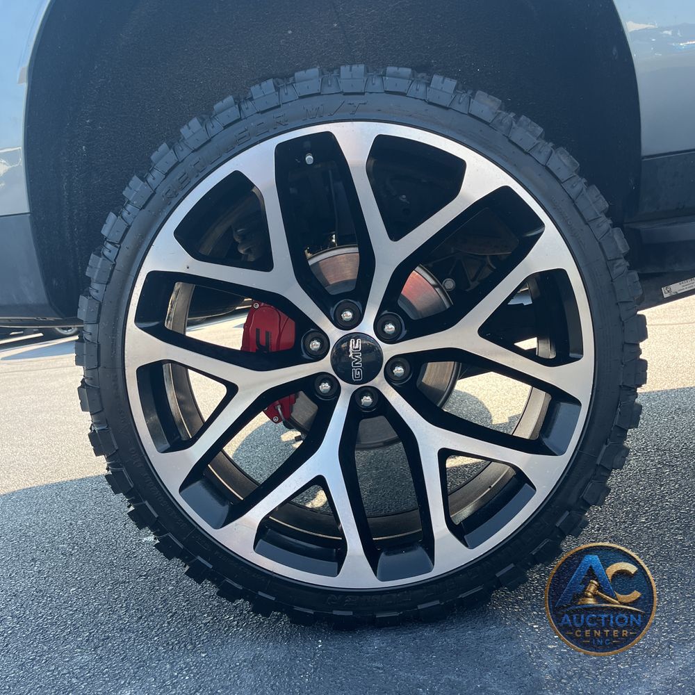 2023 GMC Yukon XL SLT