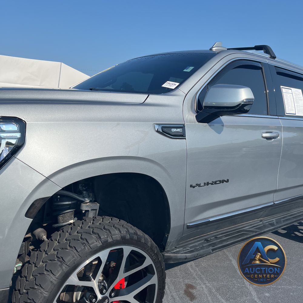 2023 GMC Yukon XL SLT