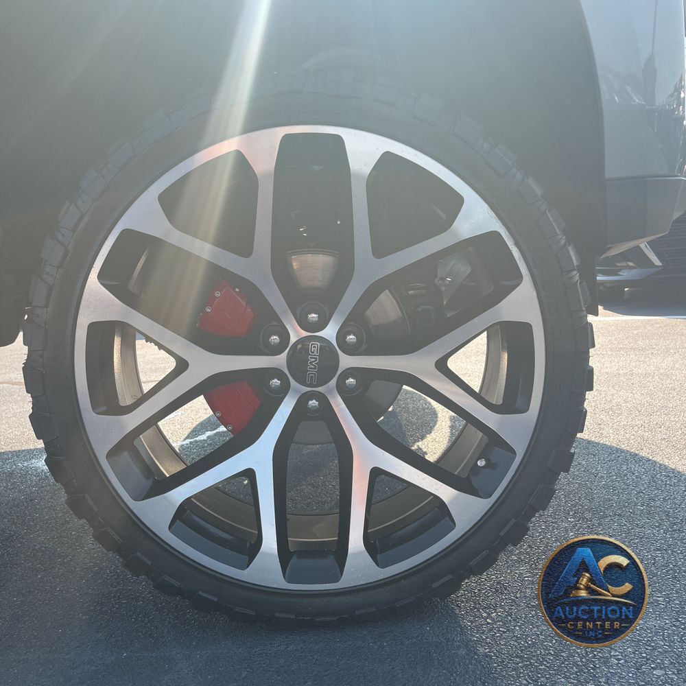 2023 GMC Yukon XL SLT