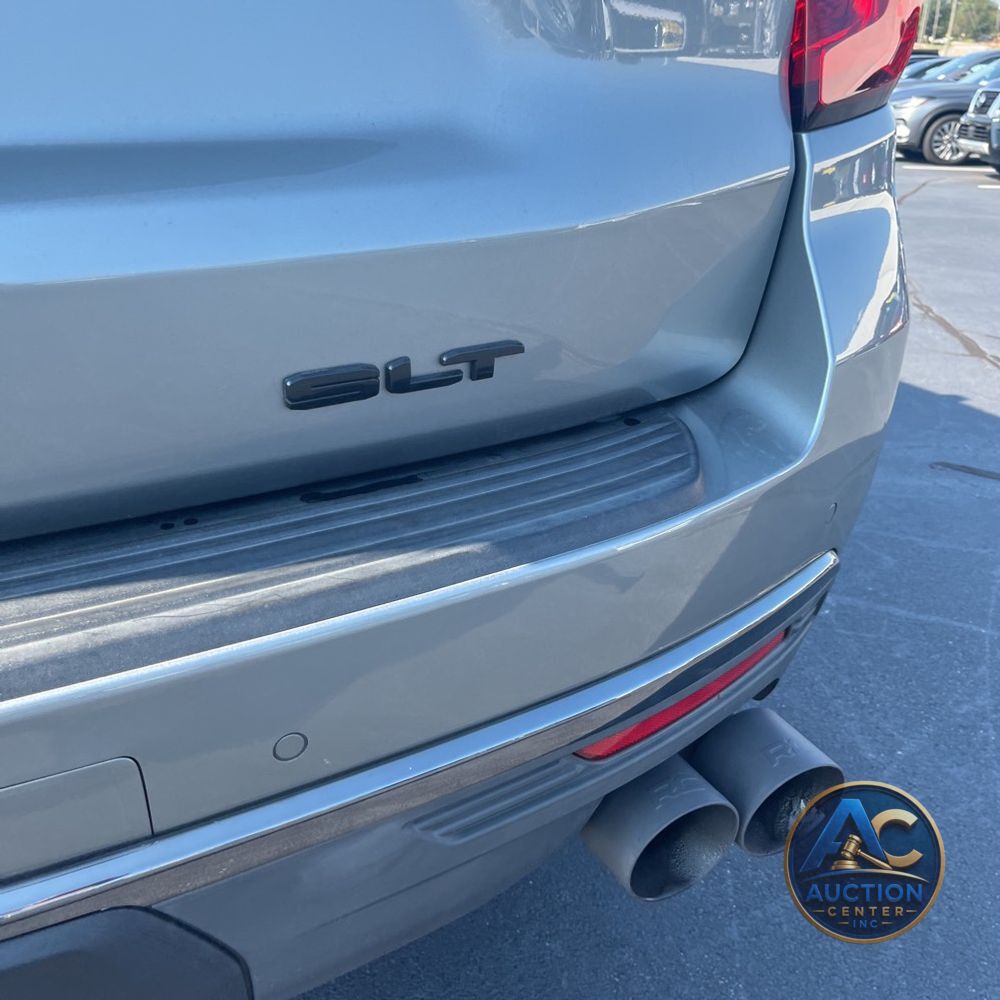 2023 GMC Yukon XL SLT