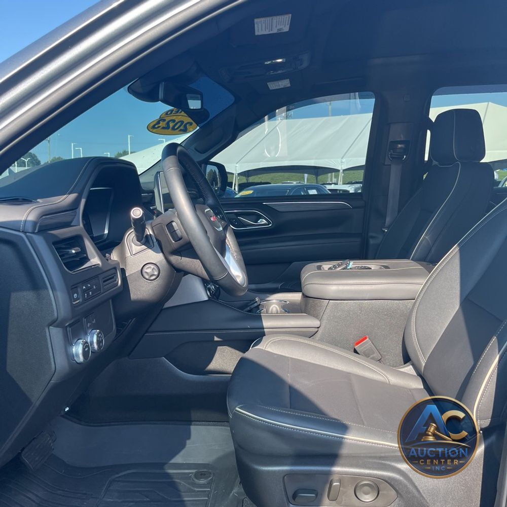 2023 GMC Yukon XL SLT