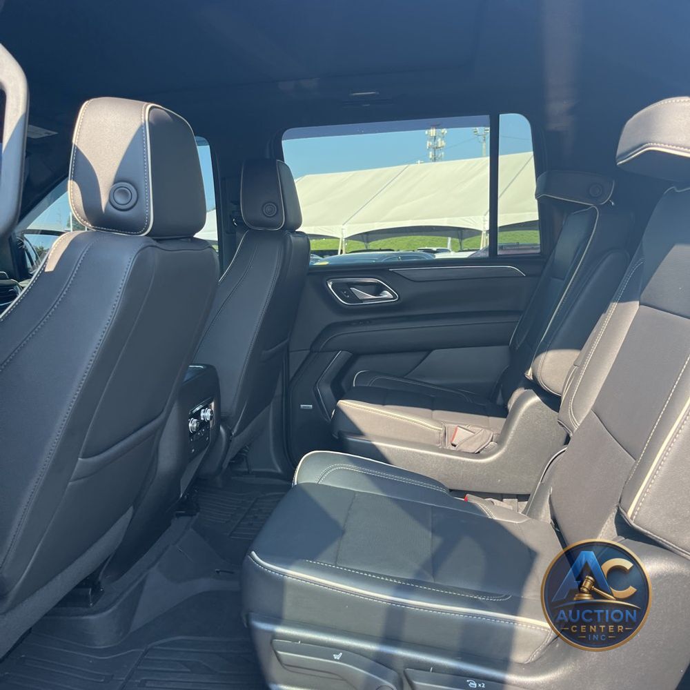 2023 GMC Yukon XL SLT