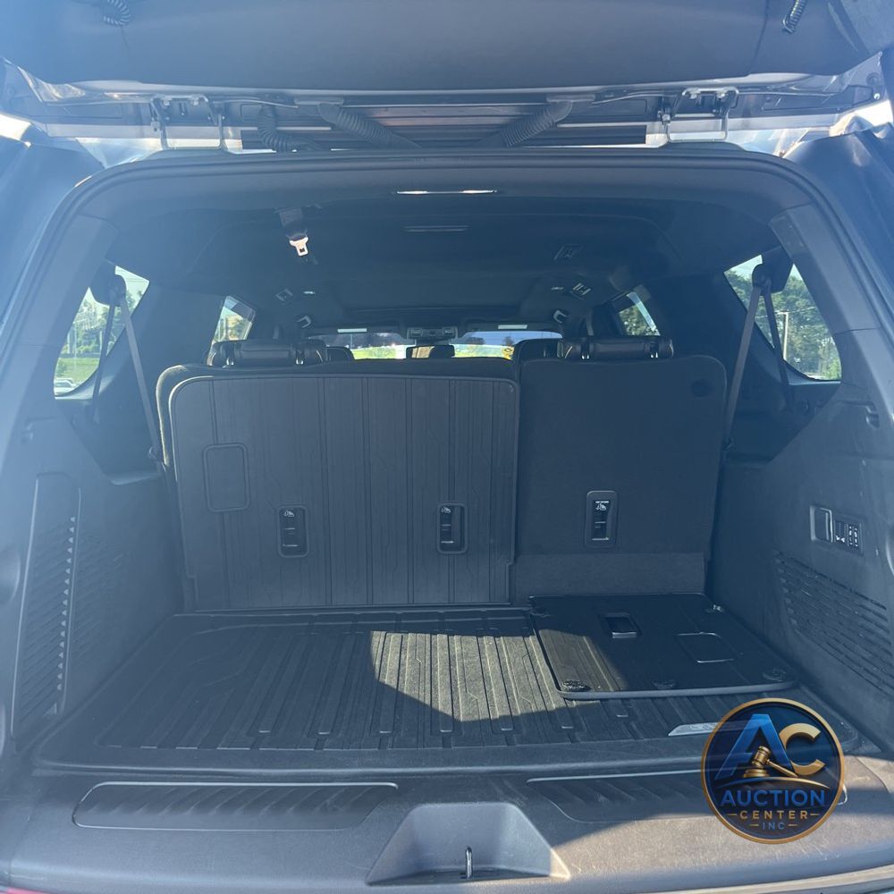 2023 GMC Yukon XL SLT