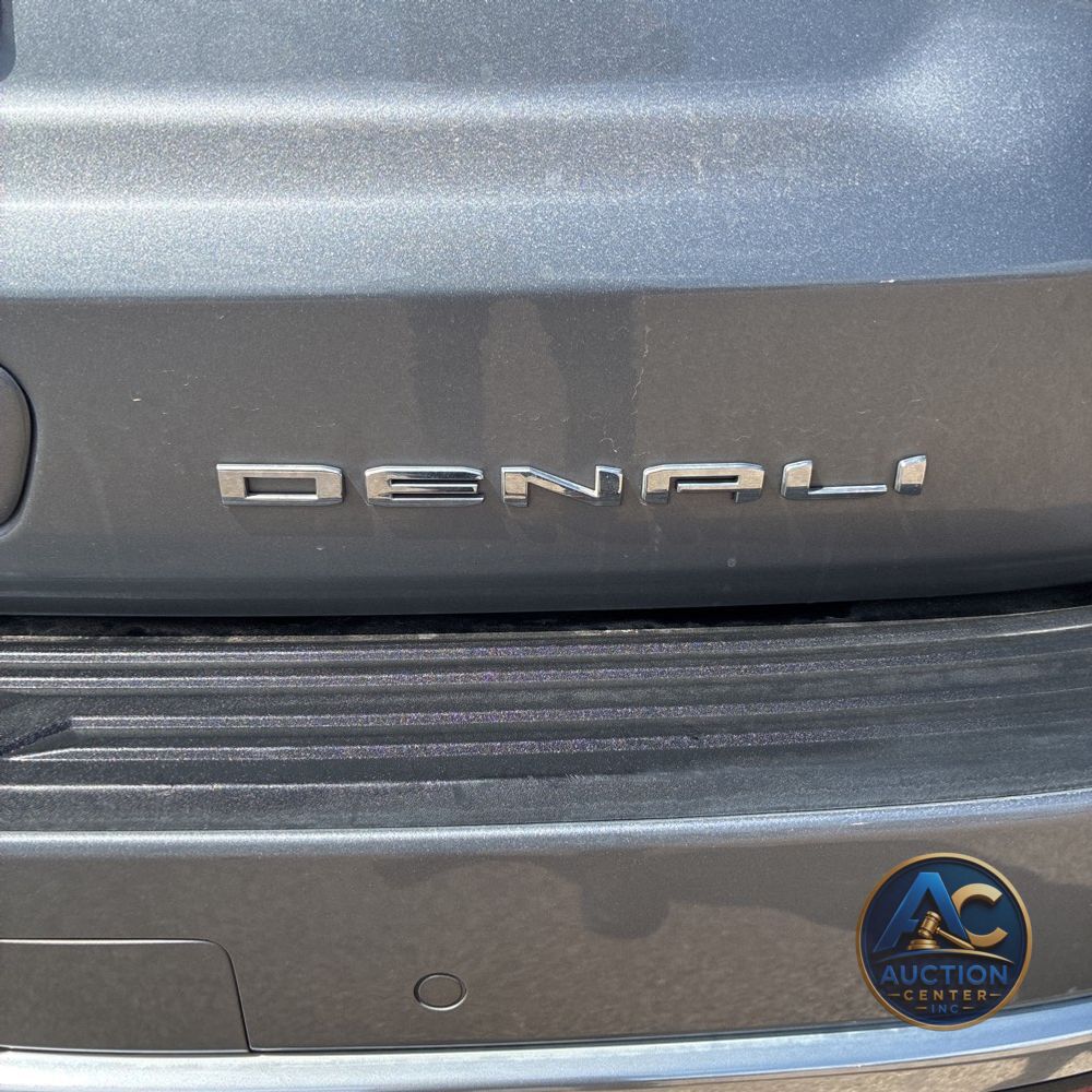 2022 GMC Yukon XL Denali