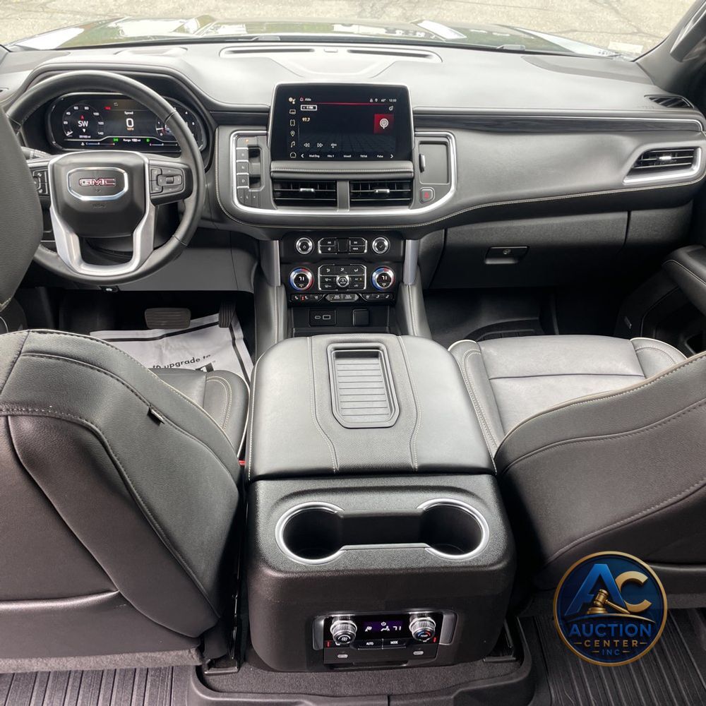 2024 GMC Yukon SLT