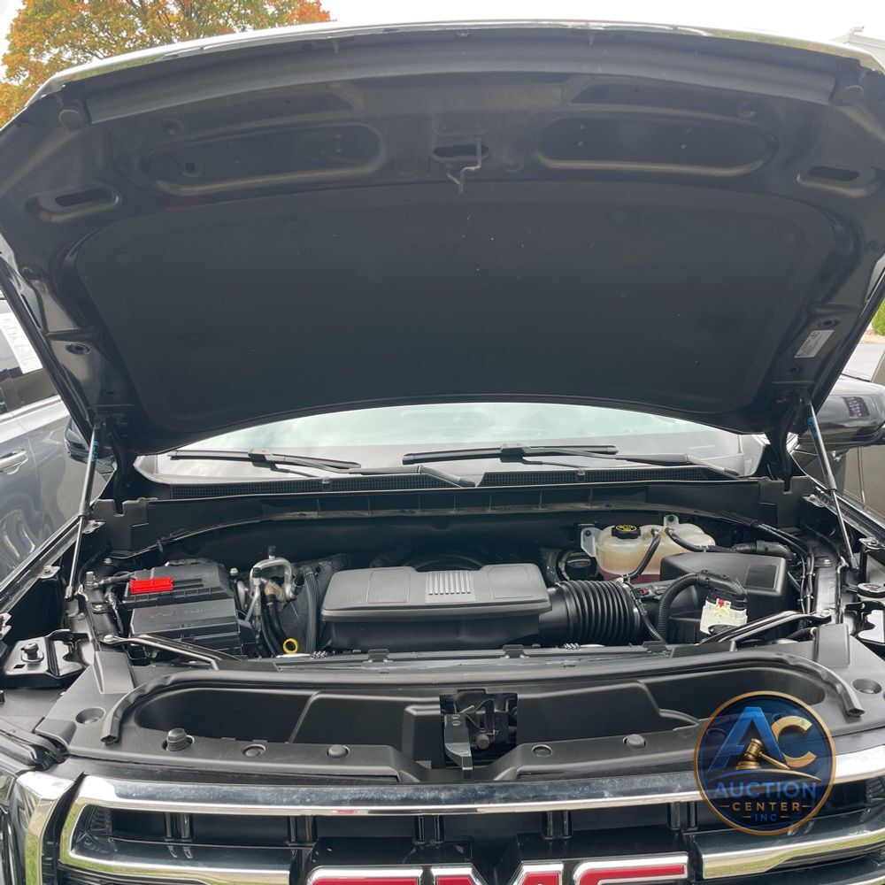 2024 GMC Yukon SLT