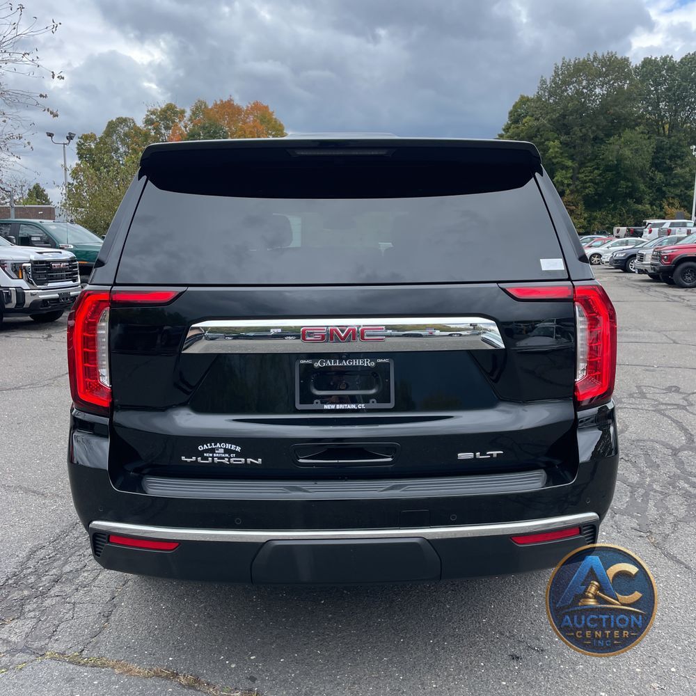 2024 GMC Yukon SLT