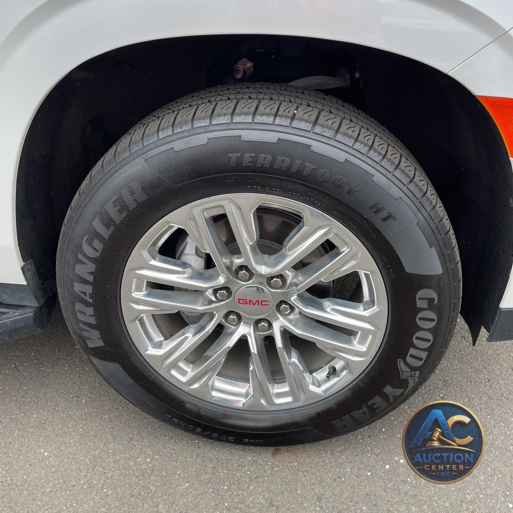2021 GMC Yukon SLT
