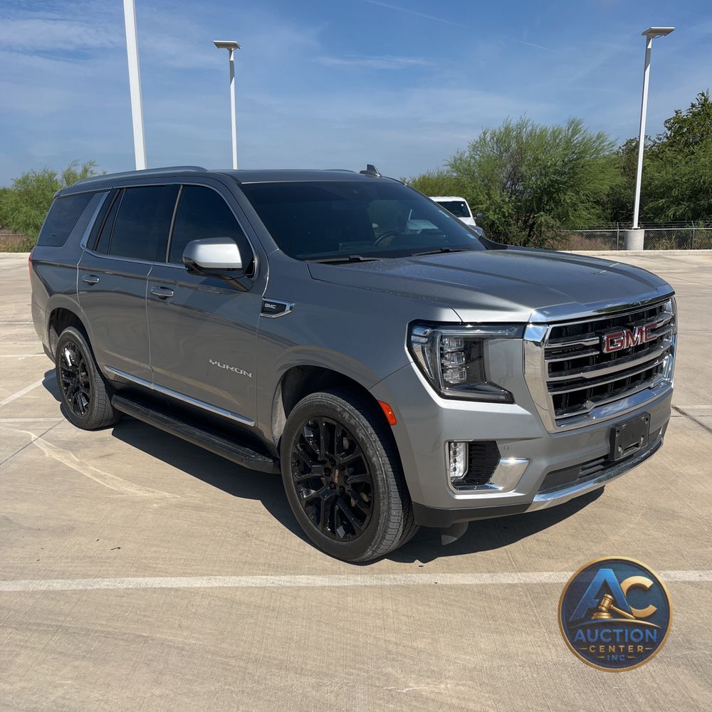 2023 GMC Yukon SLT