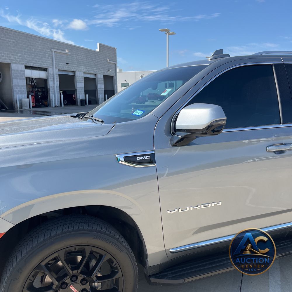 2023 GMC Yukon SLT