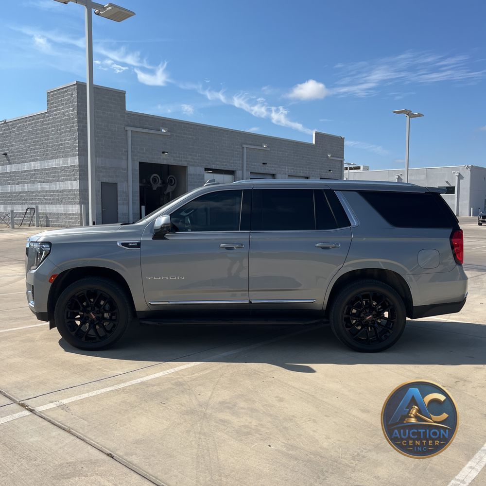 2023 GMC Yukon SLT