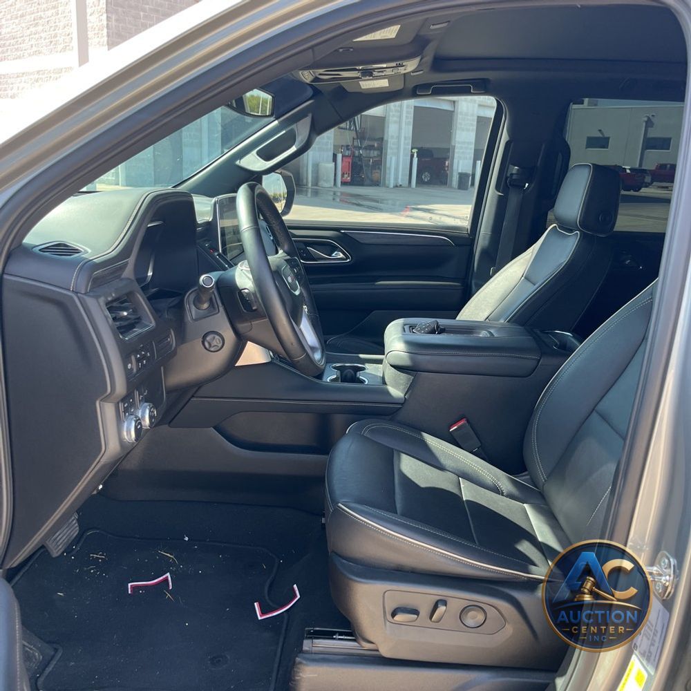 2023 GMC Yukon SLT