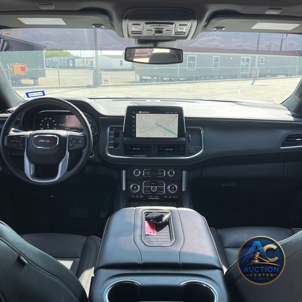 2023 GMC Yukon SLT