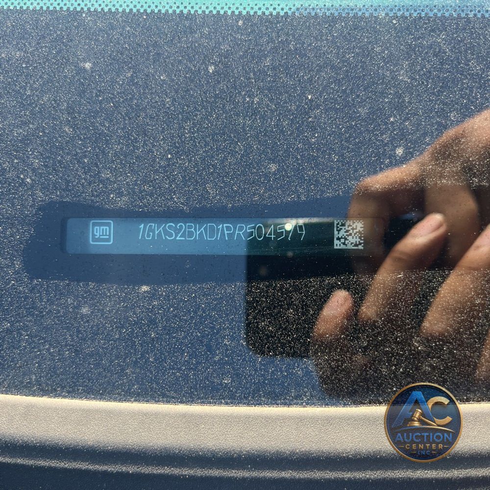2023 GMC Yukon SLT