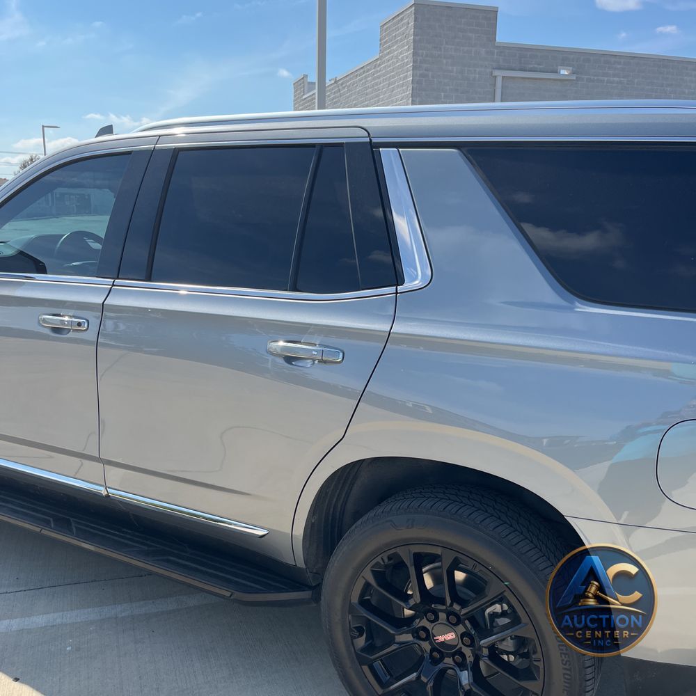 2023 GMC Yukon SLT