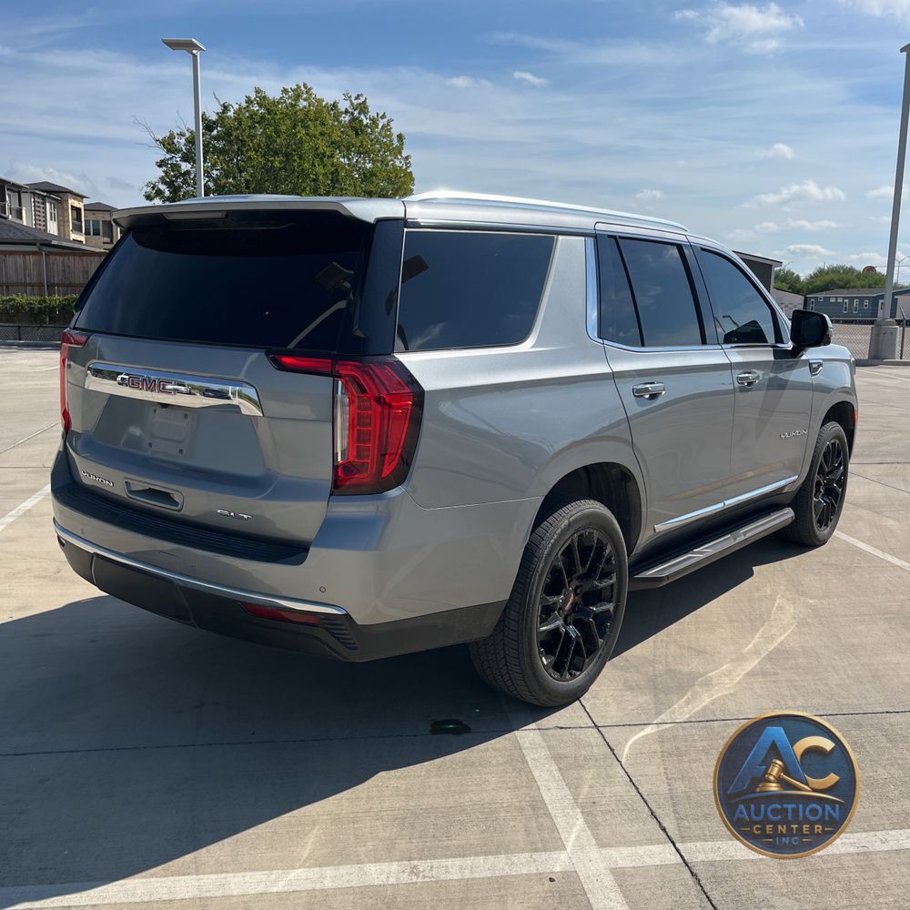 2023 GMC Yukon SLT