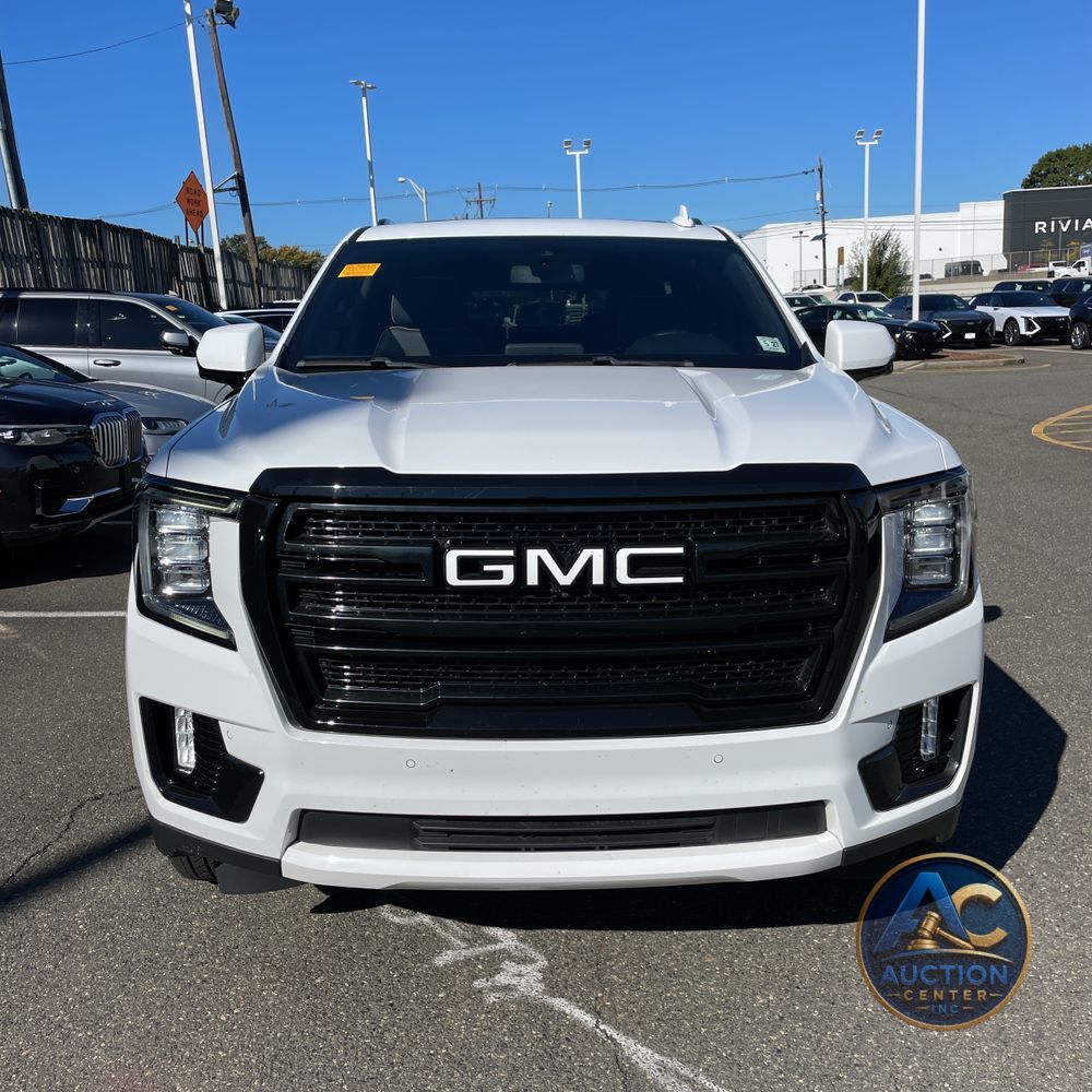 2022 GMC Yukon SLT