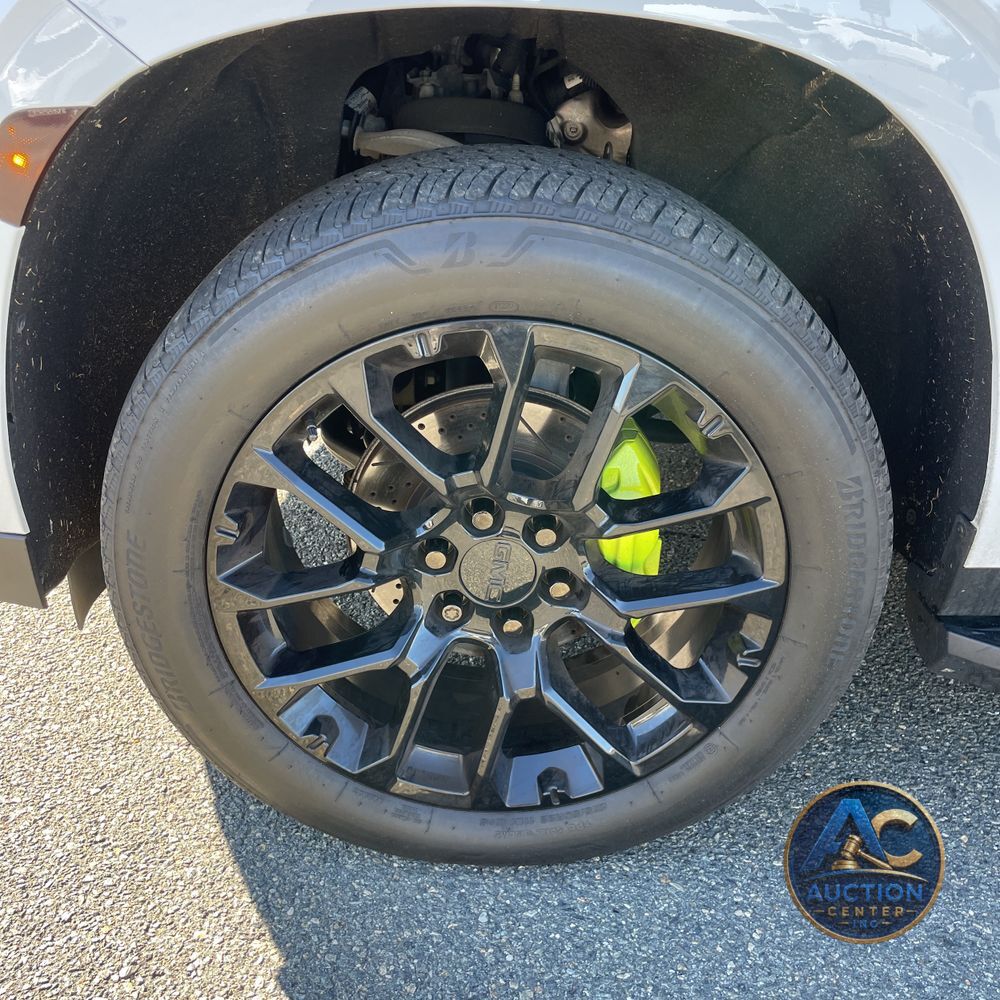 2022 GMC Yukon SLT