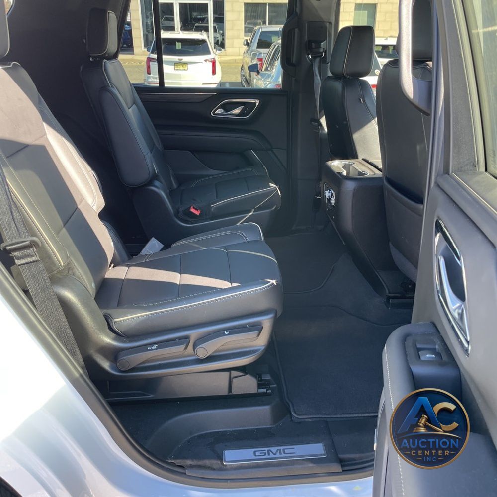 2022 GMC Yukon SLT