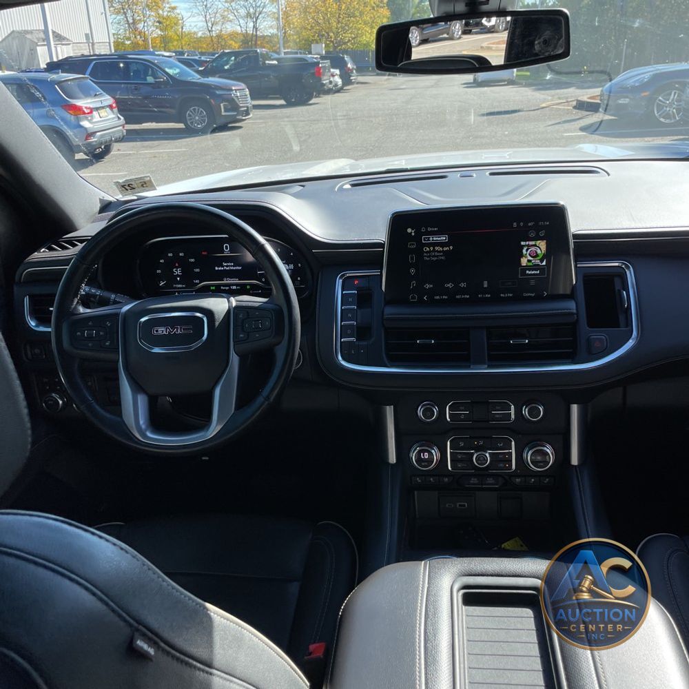 2022 GMC Yukon SLT