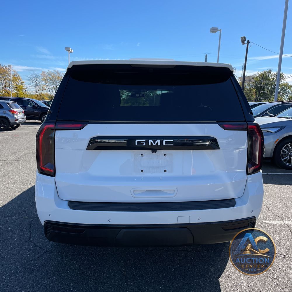 2022 GMC Yukon SLT