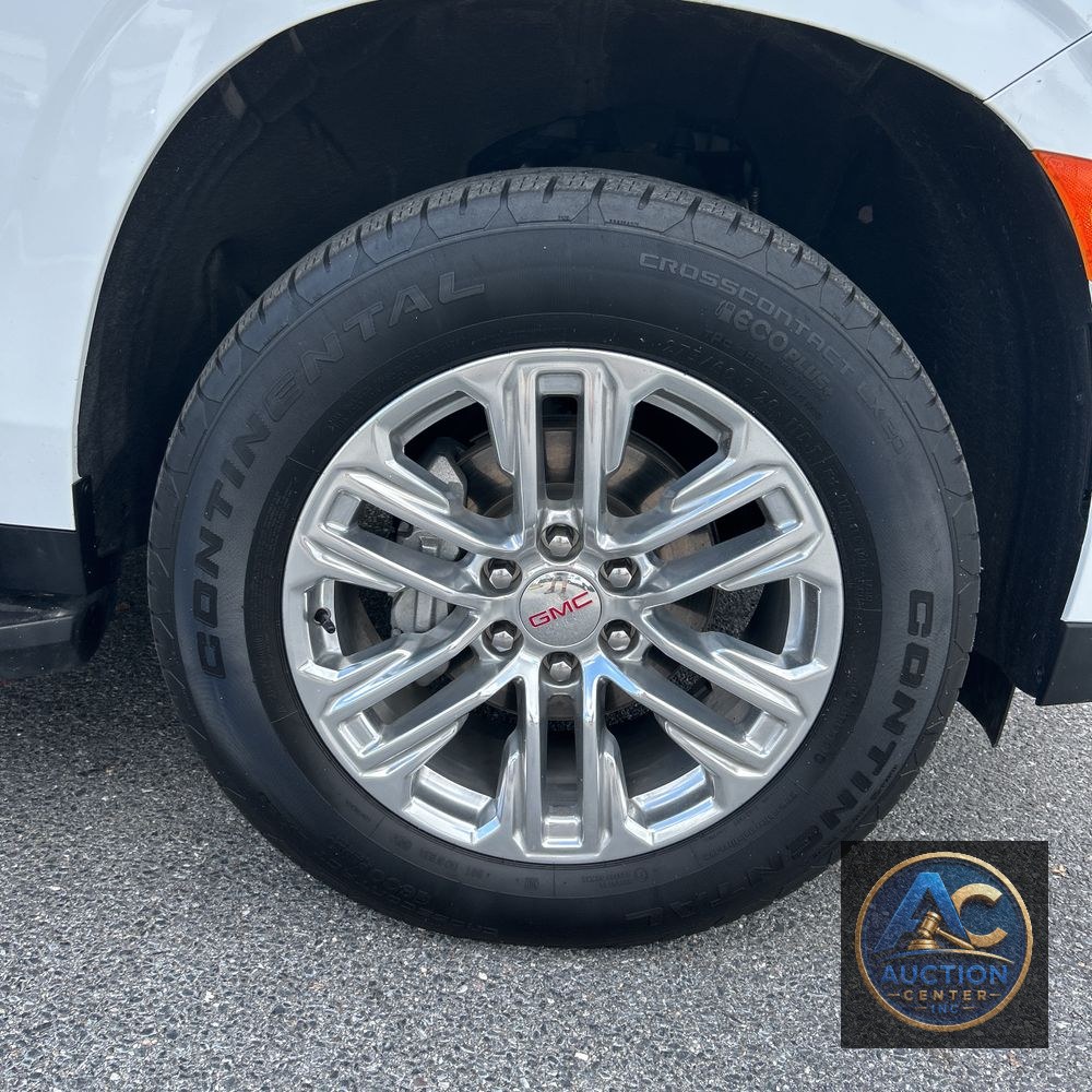 2024 GMC Yukon SLT