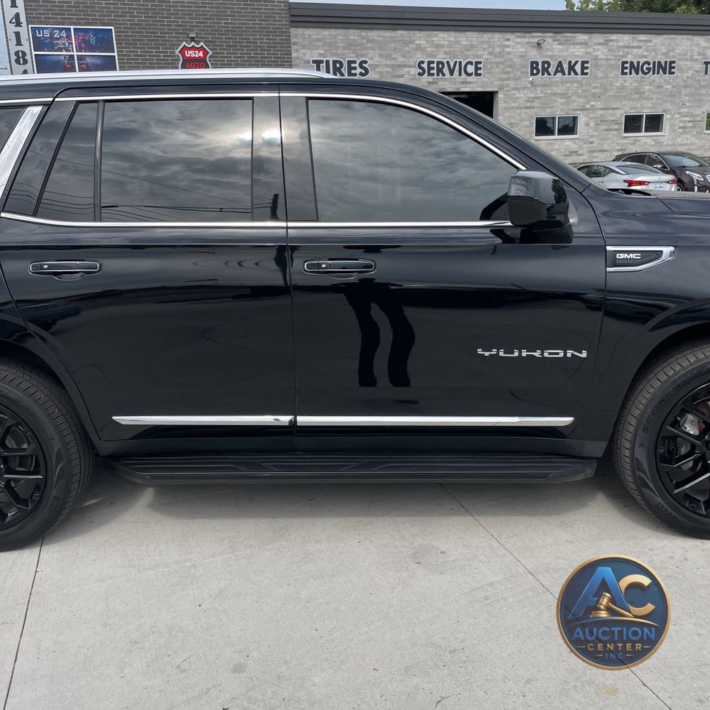 2023 GMC Yukon SLT