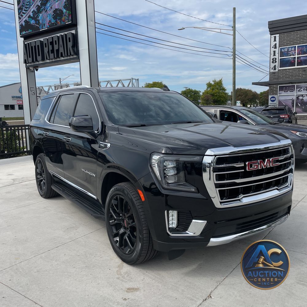 2023 GMC Yukon SLT