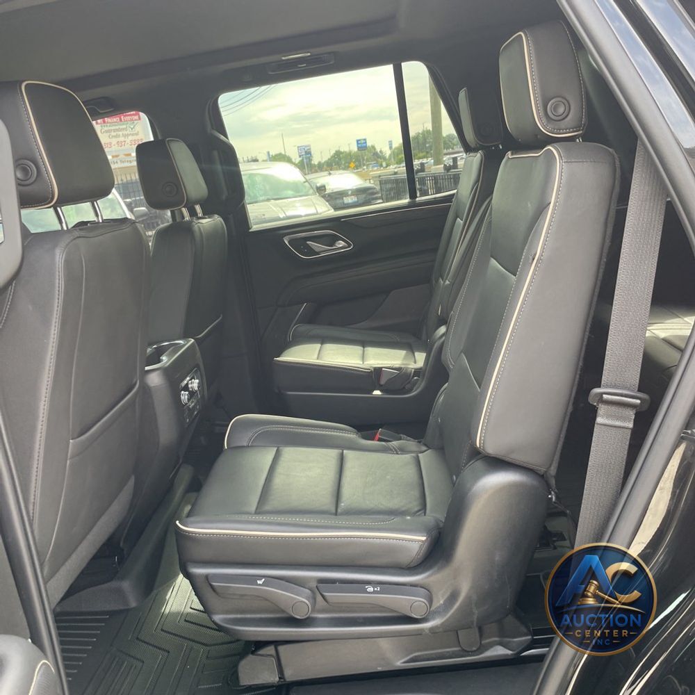 2023 GMC Yukon SLT