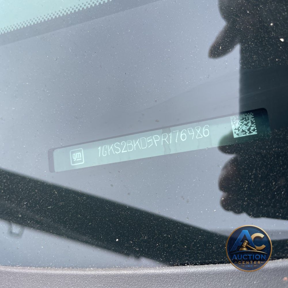 2023 GMC Yukon SLT