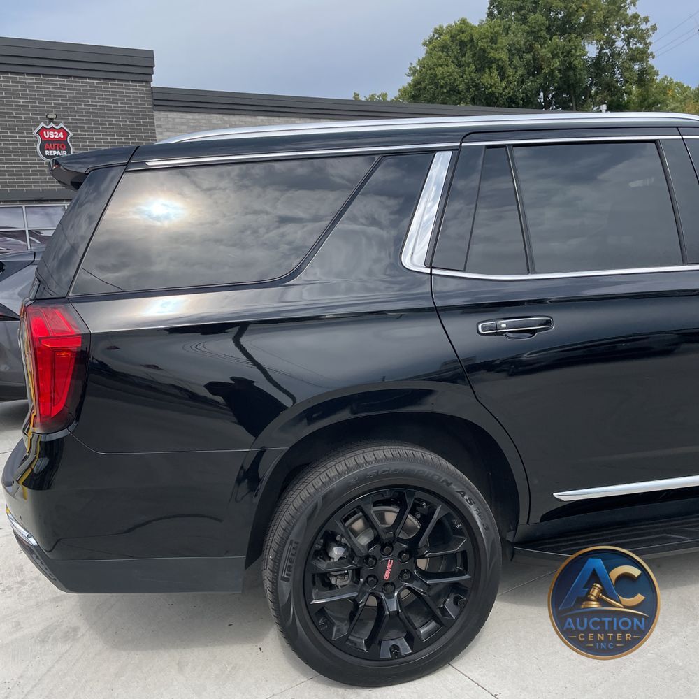 2023 GMC Yukon SLT
