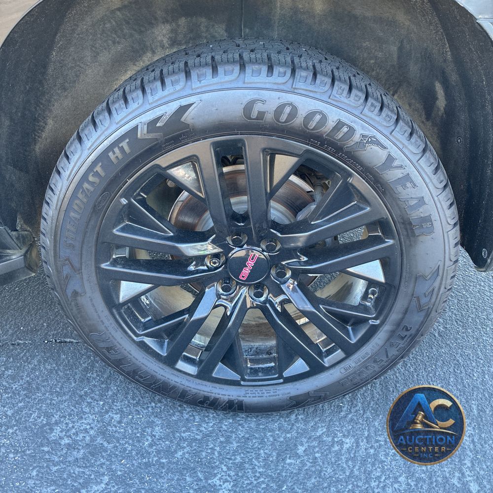 2022 GMC Yukon SLT