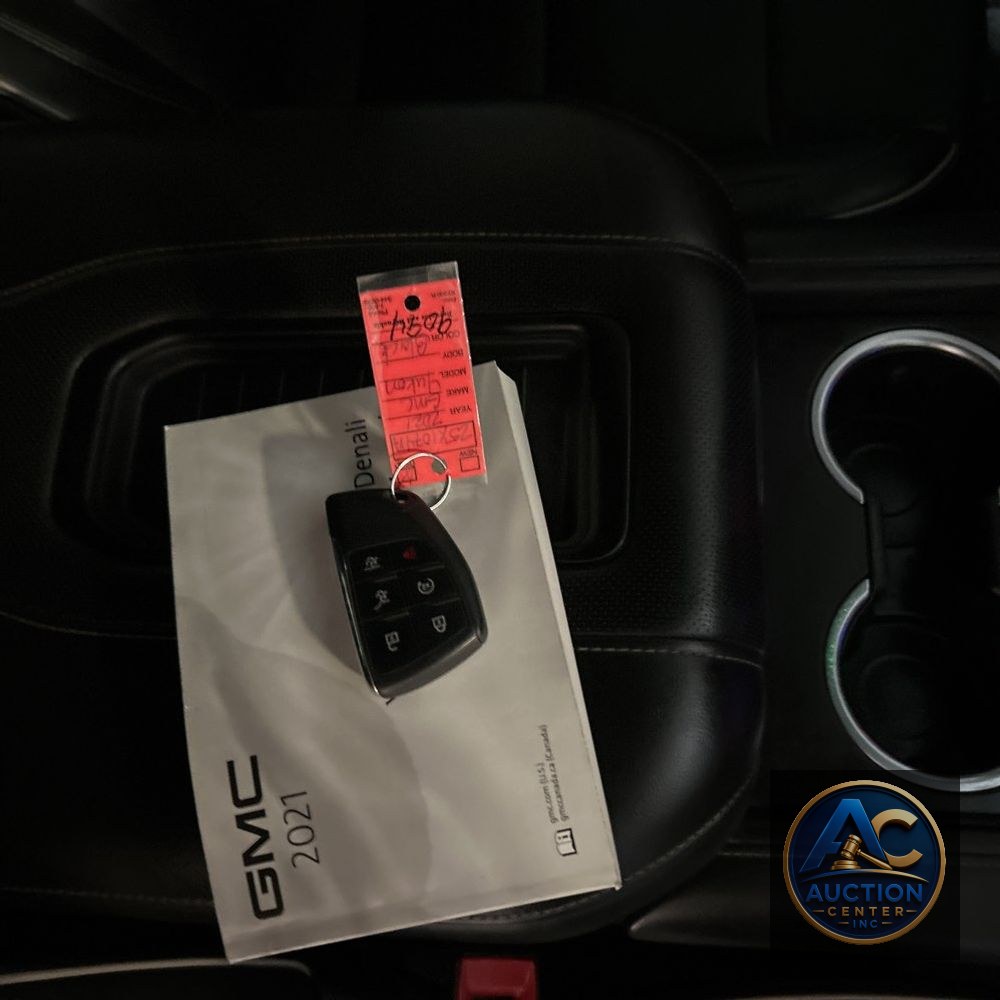 2021 GMC Yukon SLT