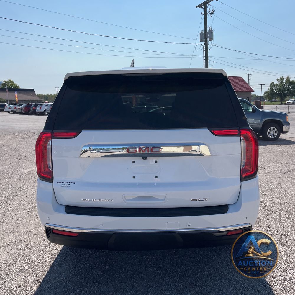 2022 GMC Yukon SLT