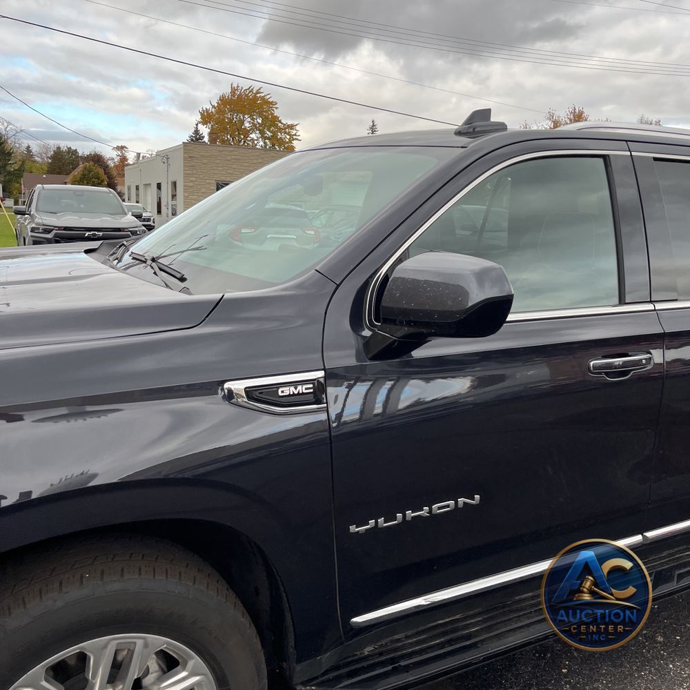 2023 GMC Yukon SLT