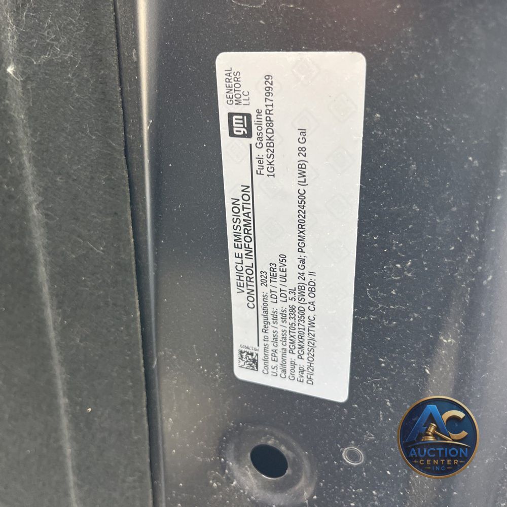 2023 GMC Yukon SLT