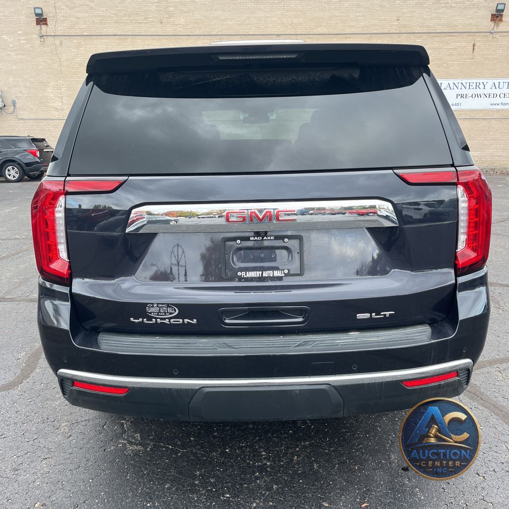 2023 GMC Yukon SLT