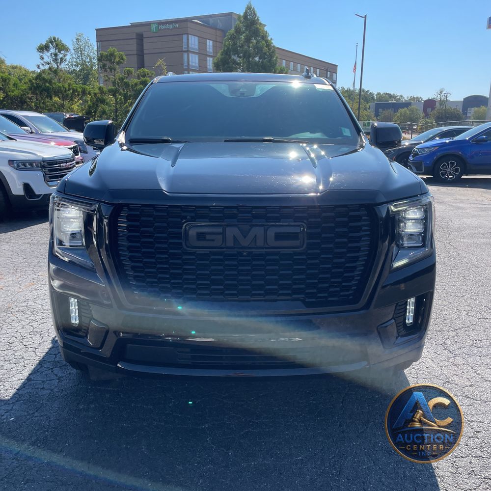 2023 GMC Yukon SLT