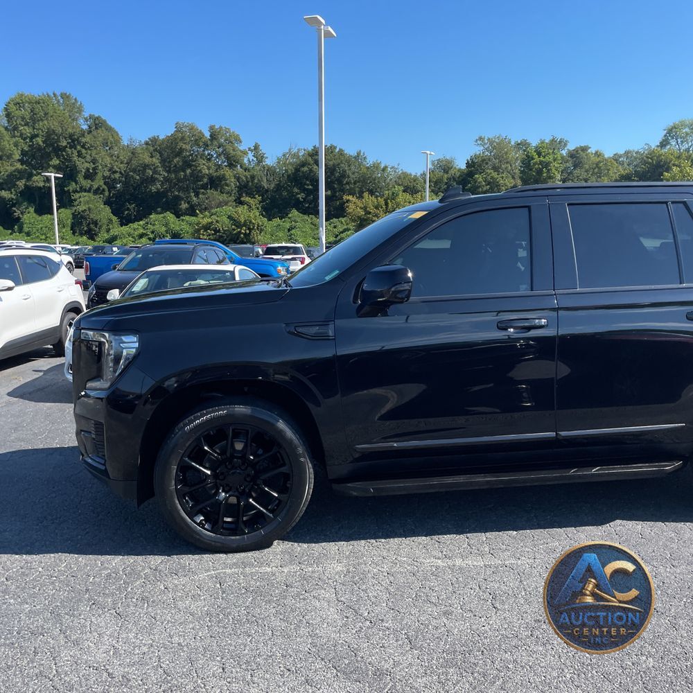 2023 GMC Yukon SLT