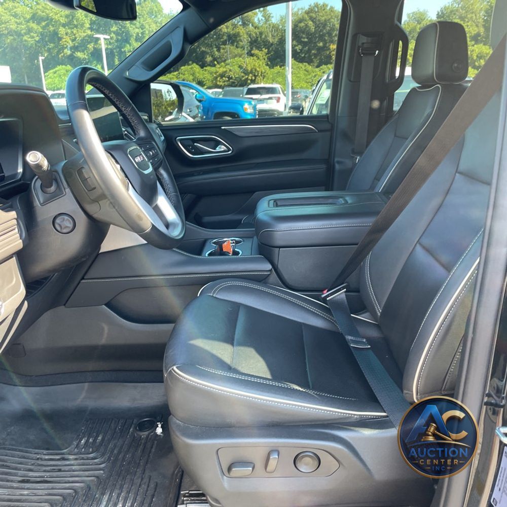 2023 GMC Yukon SLT