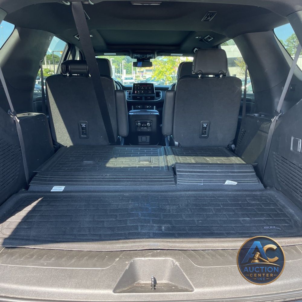 2023 GMC Yukon SLT